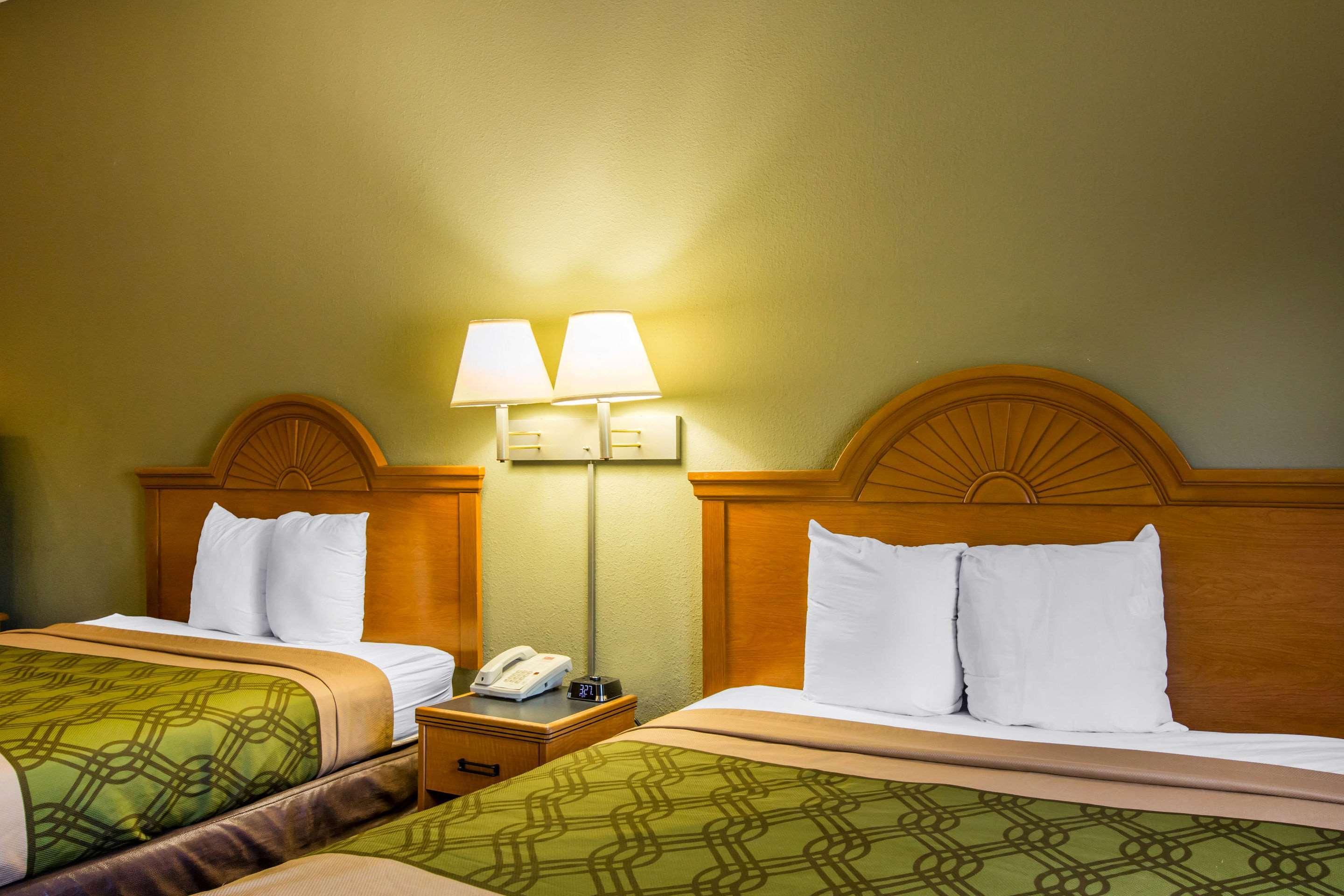 Econo Lodge Βαλντόστα Εξωτερικό φωτογραφία