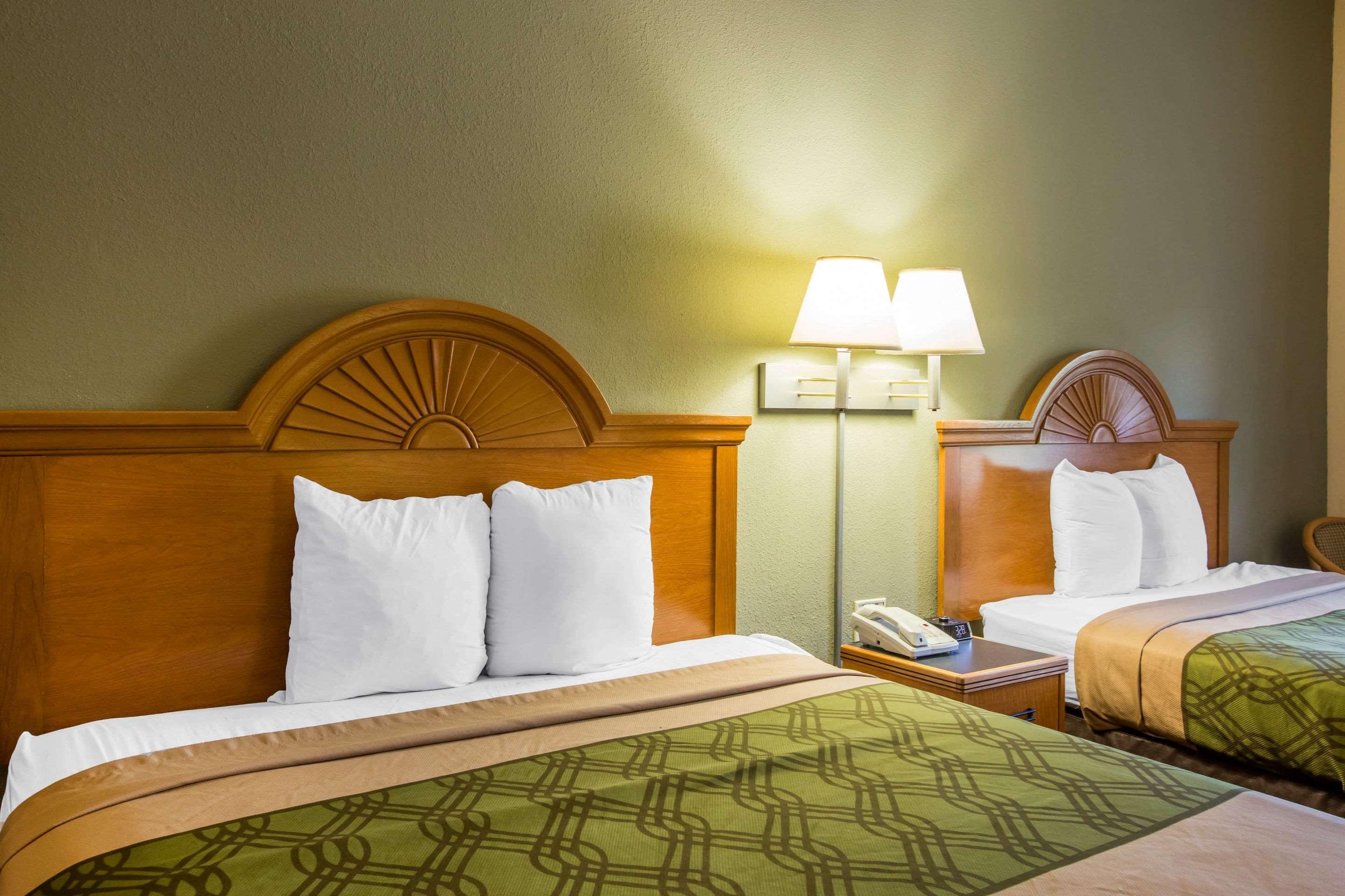 Econo Lodge Βαλντόστα Εξωτερικό φωτογραφία